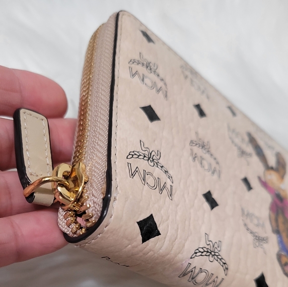 MCM ZIPPY WALLET - Picture 6 of 7